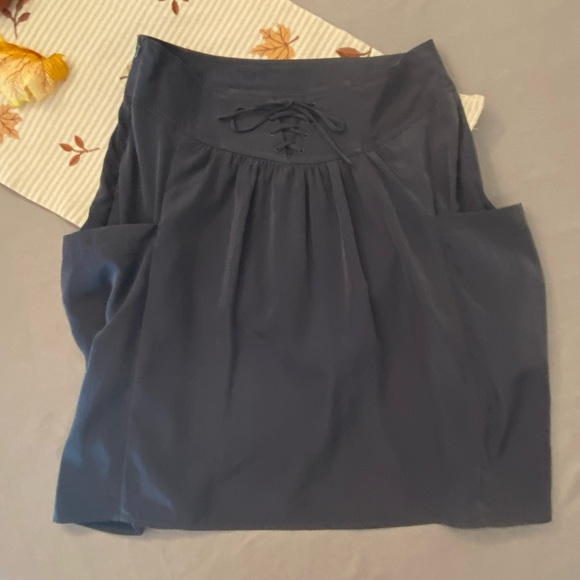 Dark gray slimming skirt - Picture 4 of 5
